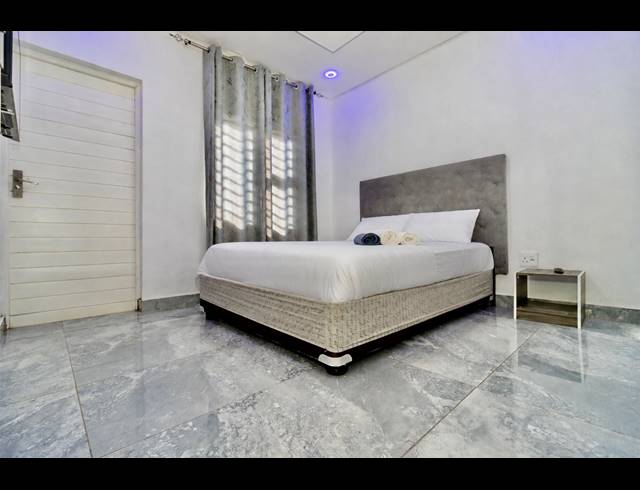 4 BEDROOM SEMI DETACHED TO LET IN PARKLANDS
